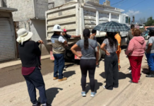 Residents block access to Mexico-Querétaro train construction site in Tultitlán; demand mitigation measures.